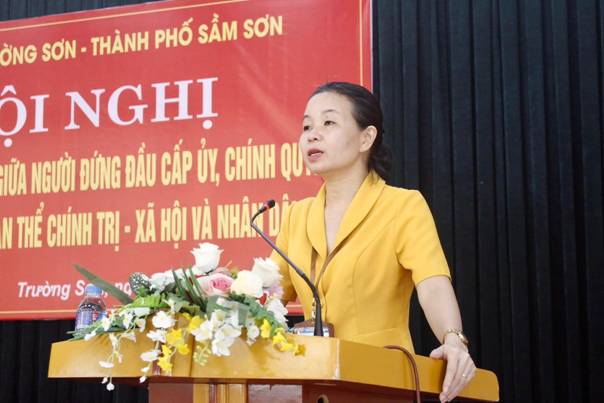 Có thể là hình ảnh về 1 người và văn bản
